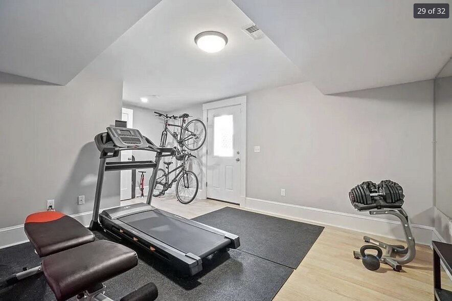 Building Photo - 20 Lincoln St