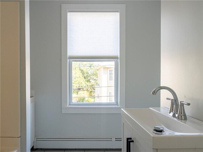 Building Photo - 11 Atlanrtic St