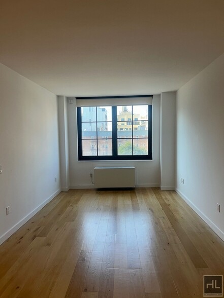 Building Photo - NORTHERN BOULEVARD