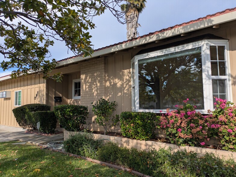 Building Photo - 798 S Wolfe Rd