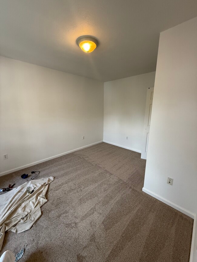 Building Photo - 507 Avery St