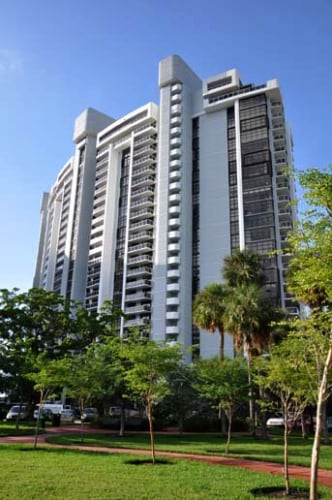 Building Photo - Nine Island Avenue Condo
