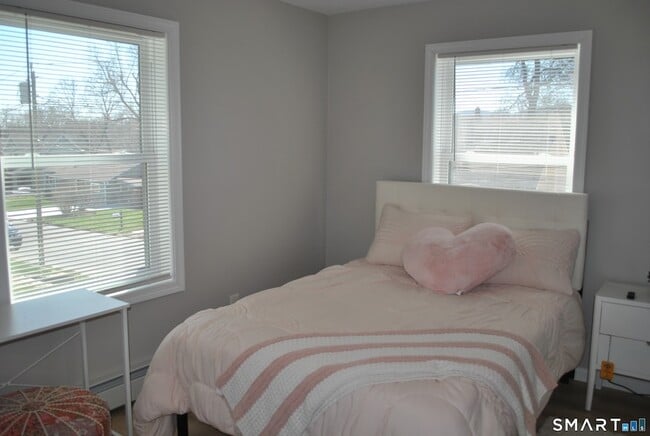 Building Photo - 3 Bostwick Pl