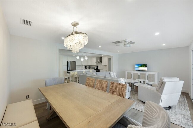 Building Photo - 707 Durion Ct