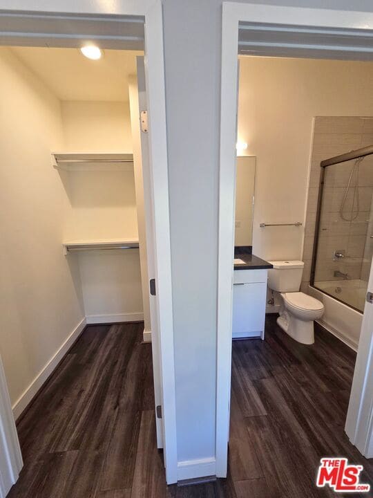 Building Photo - 2651 S Hobart Blvd