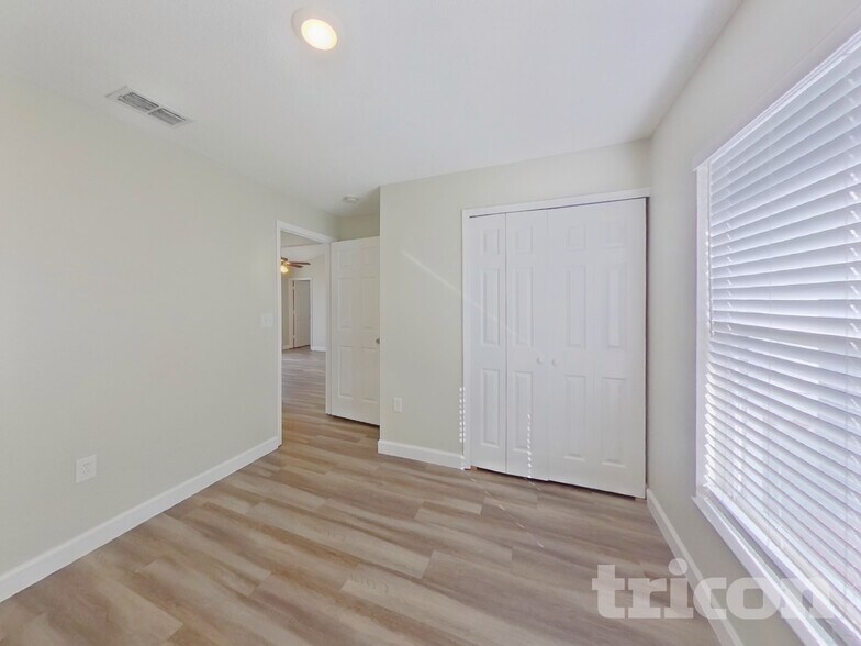 Building Photo - 2107 Flintlock Blvd