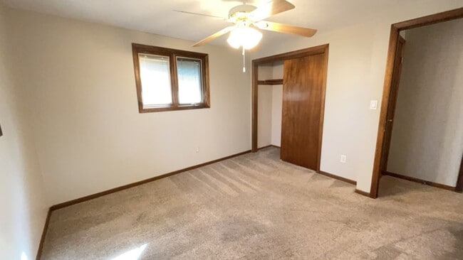 Building Photo - Fantastic Home in North Loveland