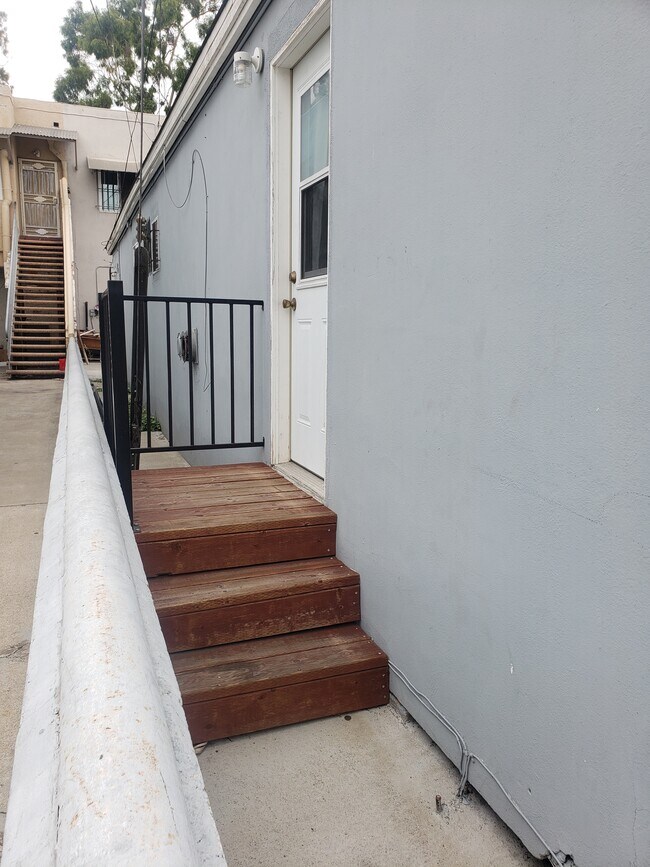 3075 El Cajon Blvd 3075 El Cajon Blvd San Diego CA 92104 Apartment