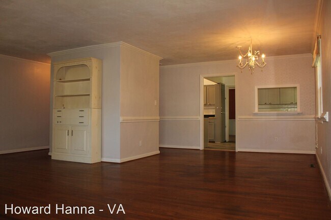 Building Photo - 4 br, 3 bath House - 605 Runnymede Court