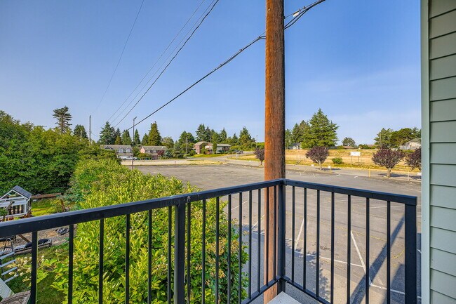 Building Photo - 1815 SW 96th Ln