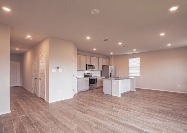 Building Photo - All Appliances Included!