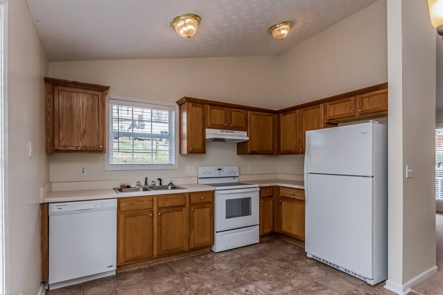 Building Photo - 4169 Riverbank Ct