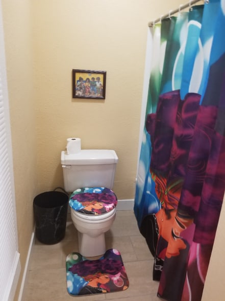 Building Photo - 3311 E 19th St