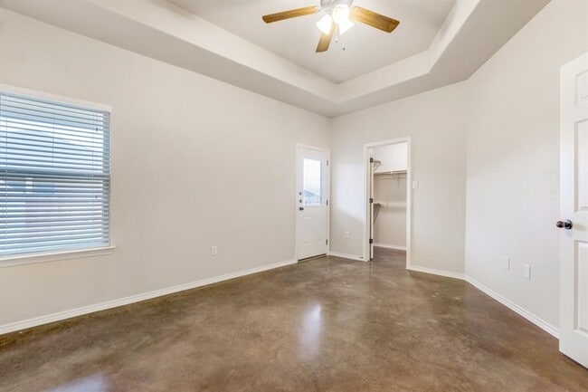 Building Photo - 118 Samuel Dr