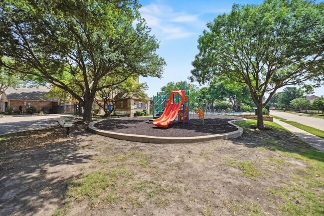 Building Photo - 11146 Clearstream Ln