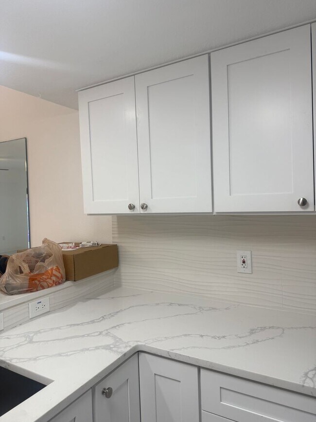 Building Photo - 5300 S Atlantic Ave