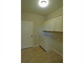 Building Photo - 537 N Keats Dr