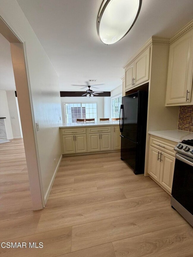 Building Photo - Welcome this single story, beautifully maintained and thoughtfully updated home South Of The Boul...