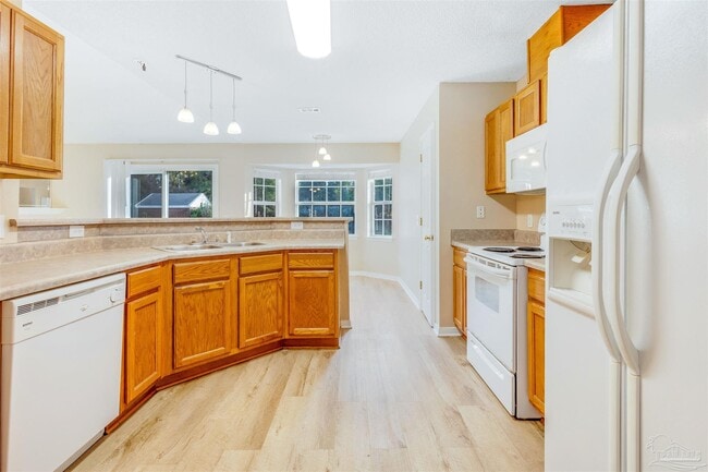 Building Photo - 10719 Crosscut Dr