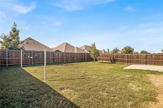 Building Photo - 2105 Burke Dr