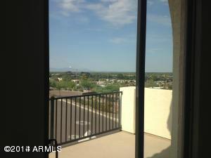 Building Photo - 1502 E Dunlap Ave