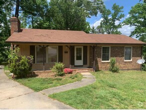 Building Photo - 3 Bedroom 2 bath home with basement locate...