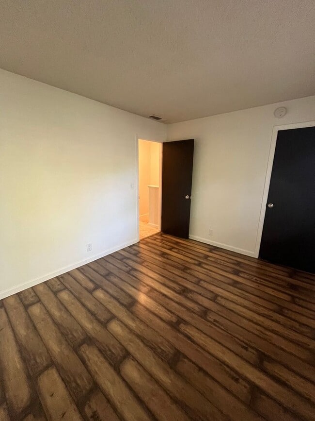 Building Photo - 2 Story condo in North Davis