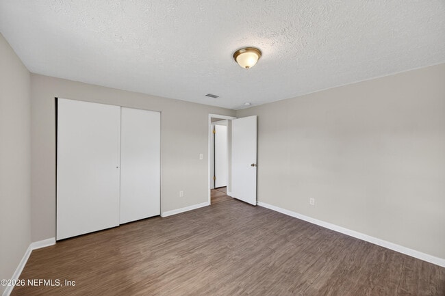 Building Photo - 4177 Timberlake Dr E