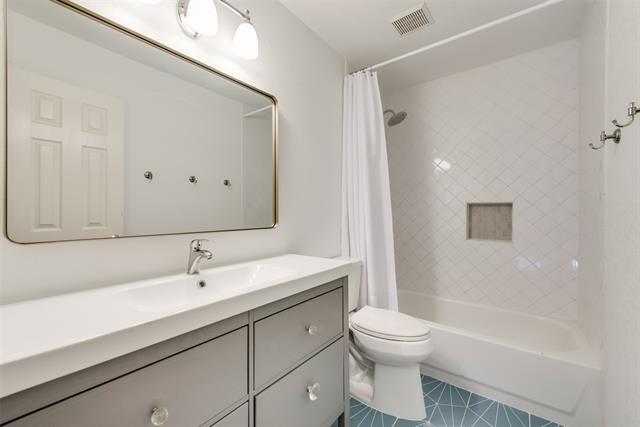 Building Photo - 610 Grimsworth Ct