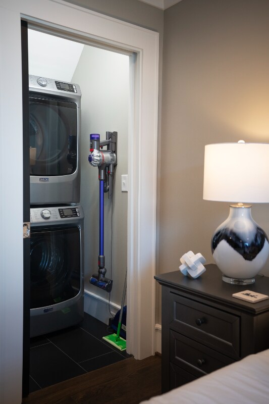 Building Photo - 2030 W Trade St