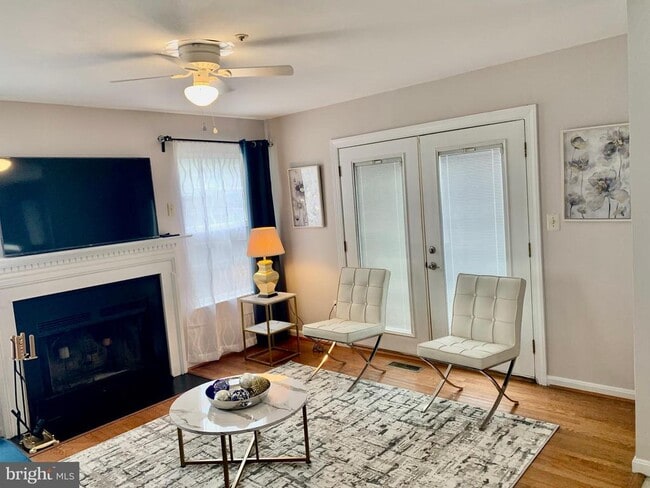 Building Photo - 2104 Sayan Ct
