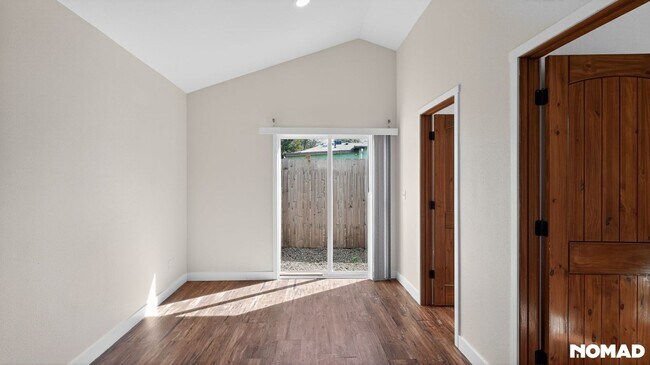 Building Photo - 1155 18th St NE