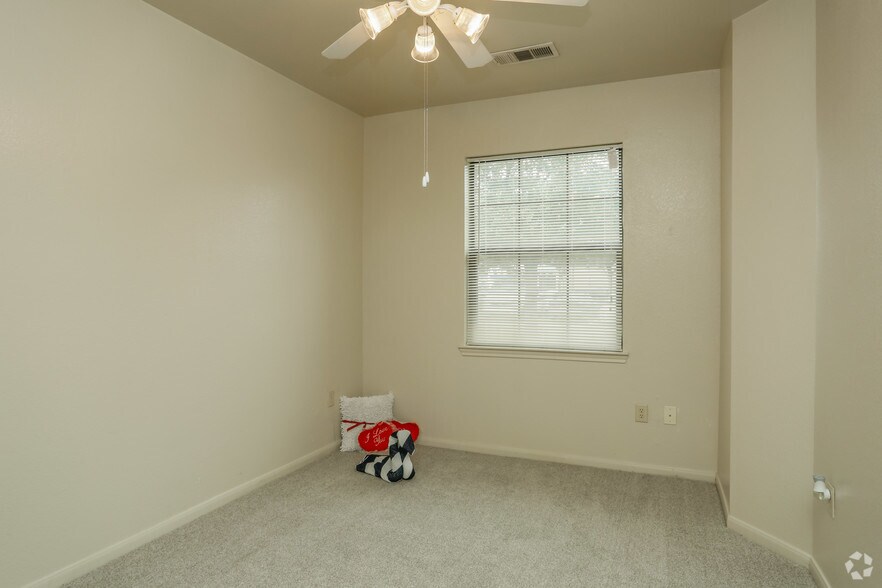 The Life at Sterling Woods 8625 Winkler Dr Houston TX 77017 Apartment Finder