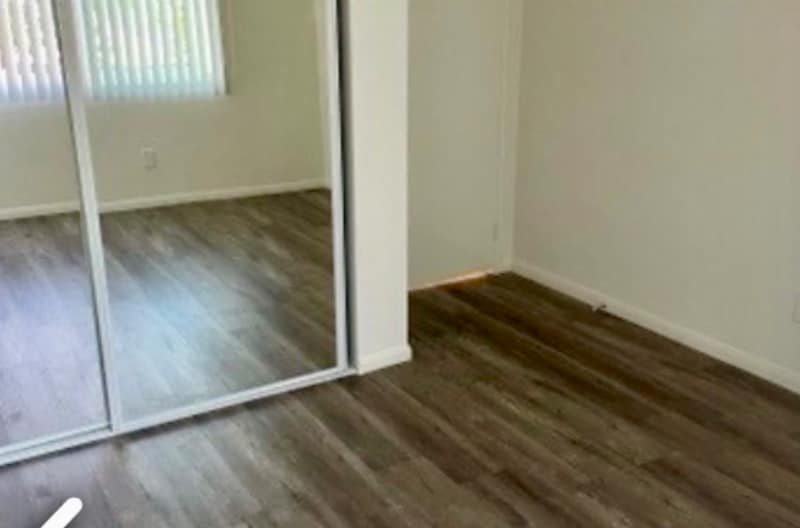 Building Photo - 3838 Vinton Ave