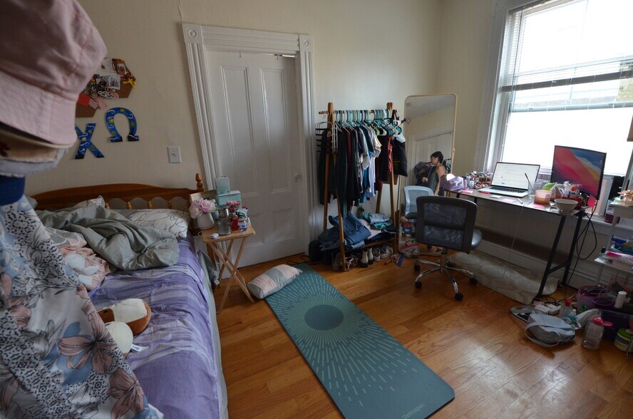 Building Photo - 37 Brookline St