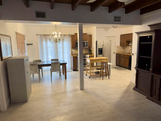 Building Photo - 5959 SW 59th St