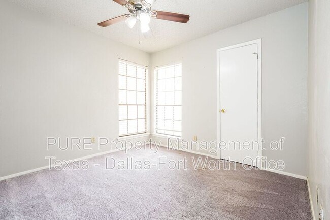 Building Photo - 7232 Timberidge Dr