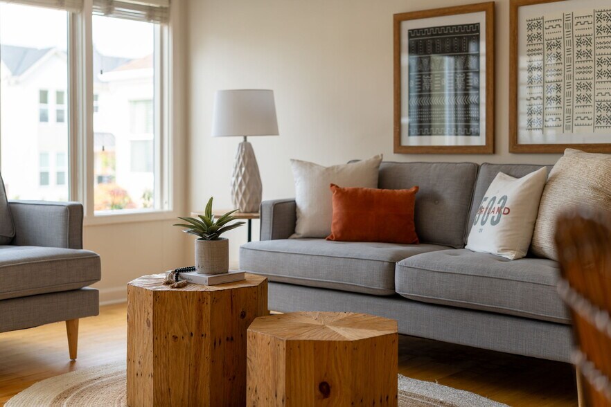 Building Photo - 2438 NE Killingsworth St.