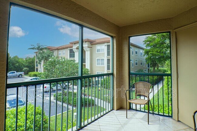 Building Photo - 8861 colonnades Ct W