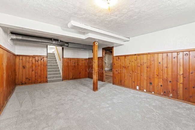 Building Photo - 2602 Elmo Pl