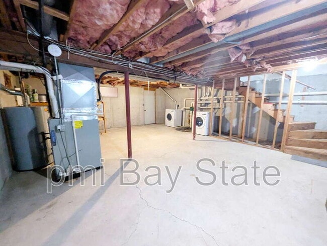 Building Photo - 103 Hayward St