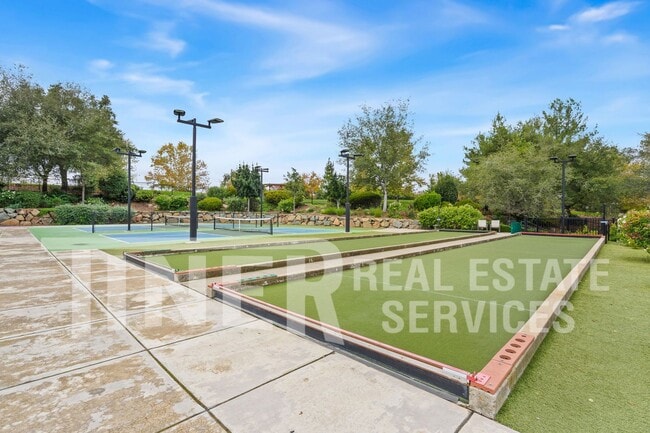 Building Photo - 6025 CreekBerry Wy