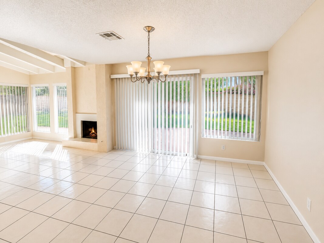 Building Photo - 48973 Canyon Crest Ln