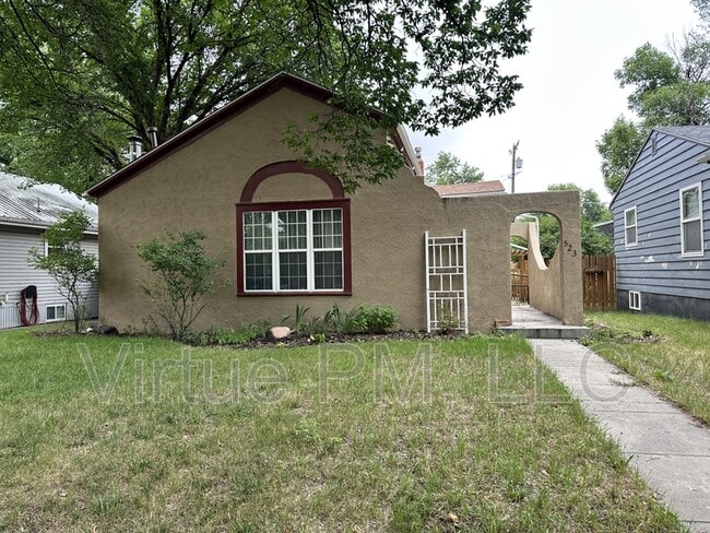 Primary Photo - 523 6th Ave