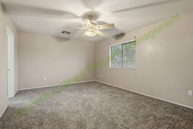 Building Photo - Gilbert 3-Bed / 2.5-Bath Home with Convenient Central Location