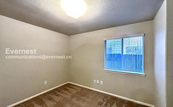 Building Photo - 6107 Wilcox Point Dr