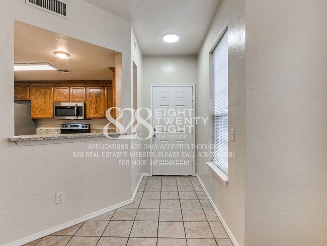 Building Photo - PRELEASING NOW FOR JULY 2026! Amazing 3 Bed/2.5 Bath/2-Car Garage Condo Minutes from Campus!