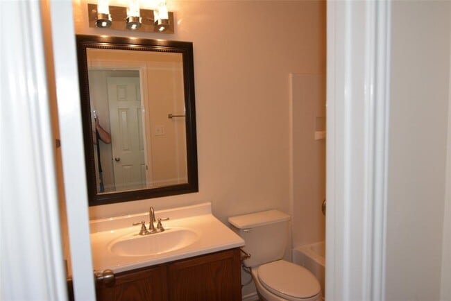 Building Photo - 1303 Horseshoe Ranch Dr