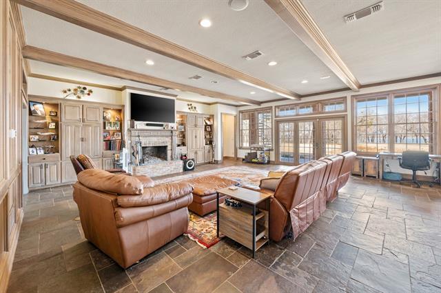 Building Photo - 208 Highpoint Cir