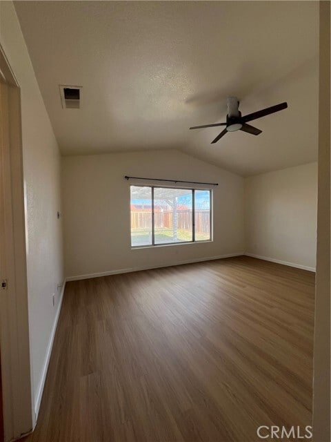 Building Photo - 10966 Willow Ln